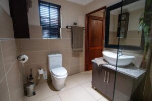 Our 4-star luxury apartments, perfect for extended stays, offering all the comforts from home. Pretoria, Gauteng, South Africa.